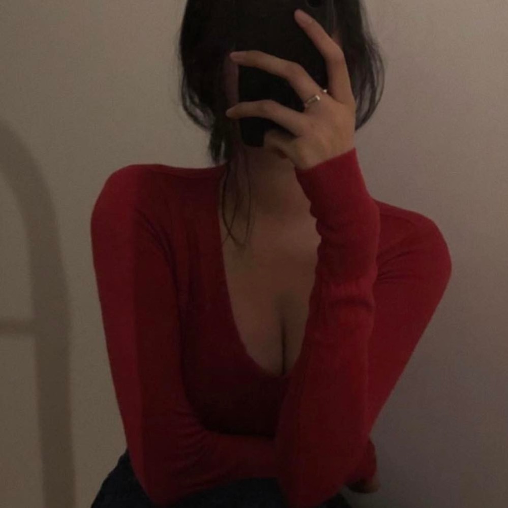 Meet your Posher, Valentina